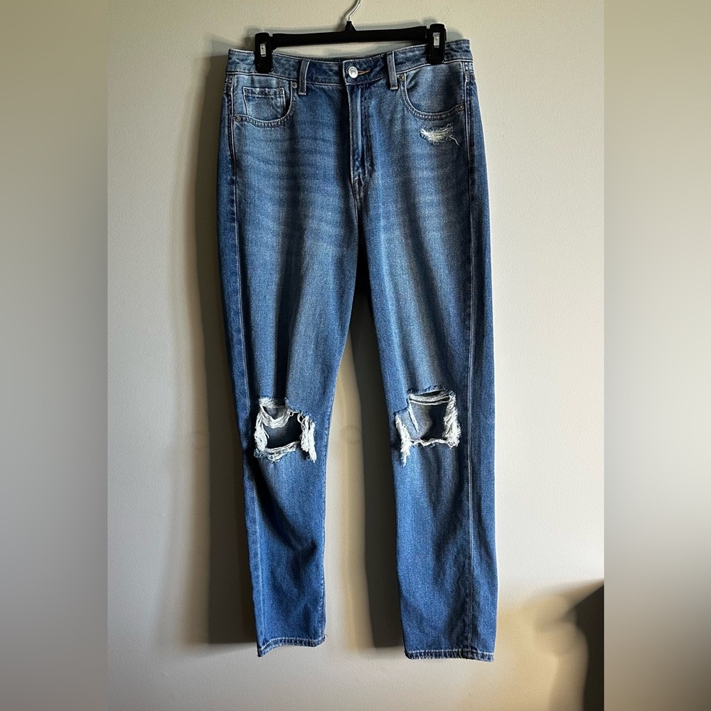 AE Mom Jean